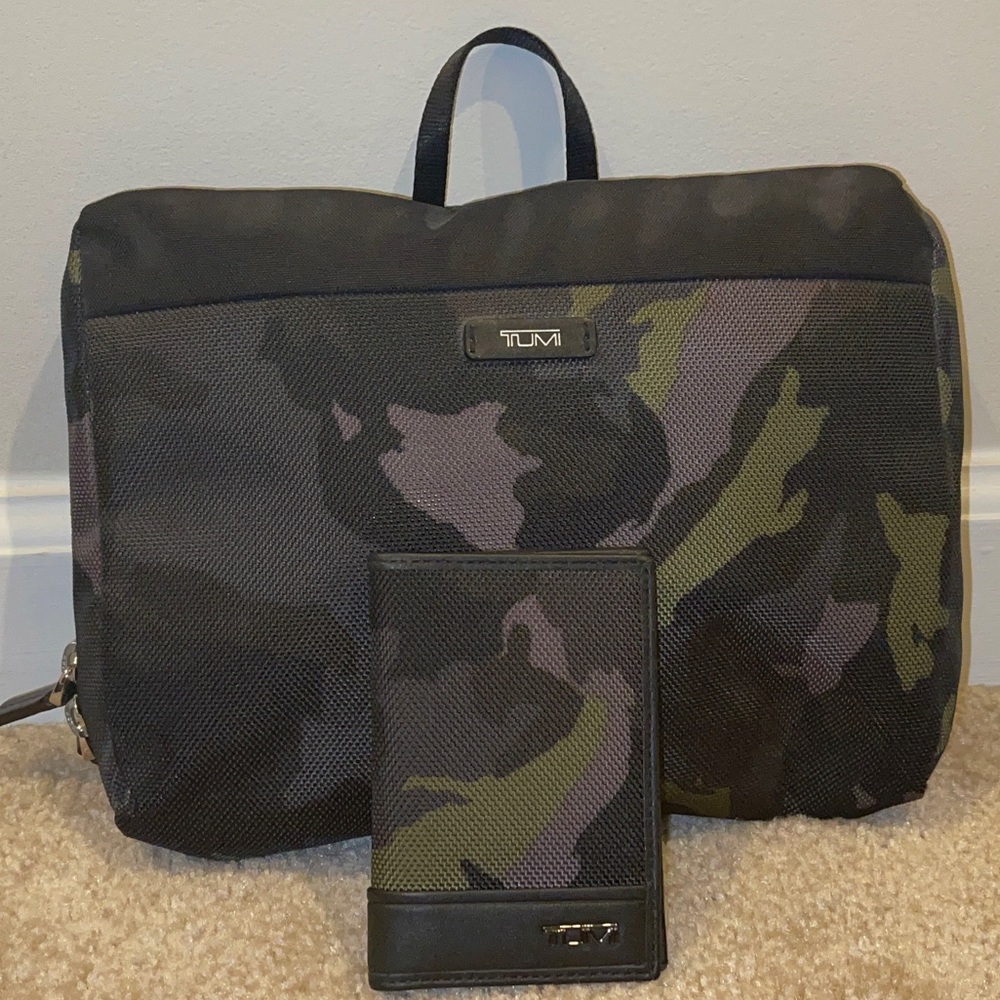 Tumi Camo Packable Duffle Bag & Wallet Set